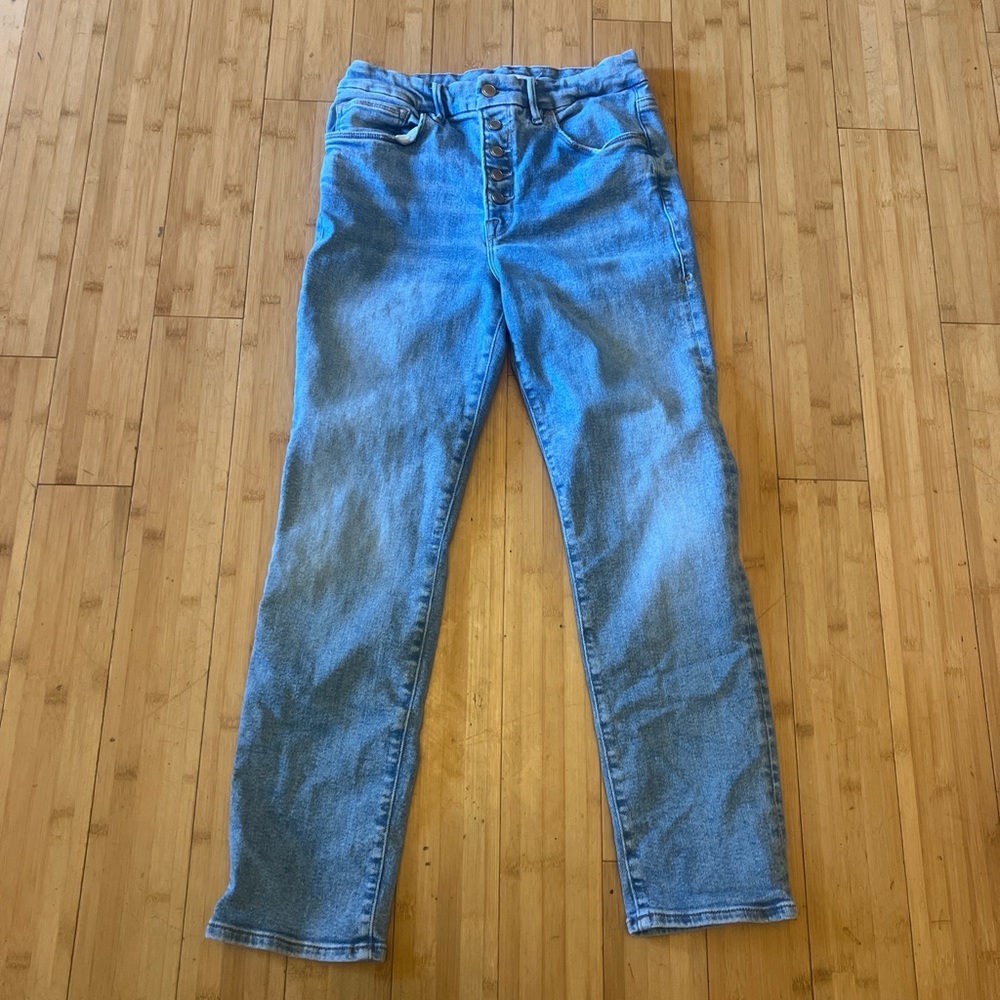 Good American Classic Blue Straight Leg Jeans